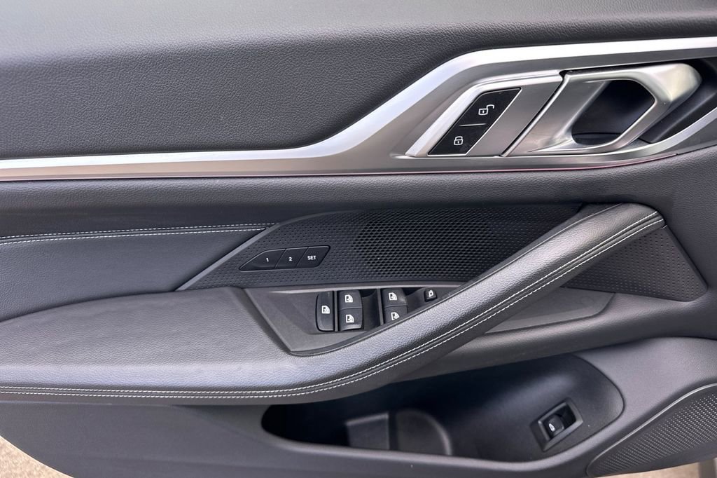 Used 2023 BMW i4 eDrive35 image 10