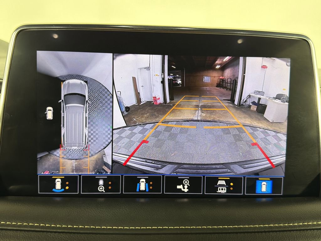 Used 2021 Chevrolet Tahoe Premier w/ Premium Package image 31