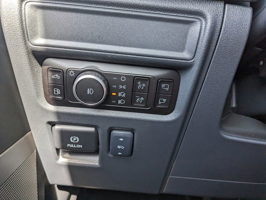 New 2025 Ford F150 Lariat w/ Equipment Group 501A Mid image 30