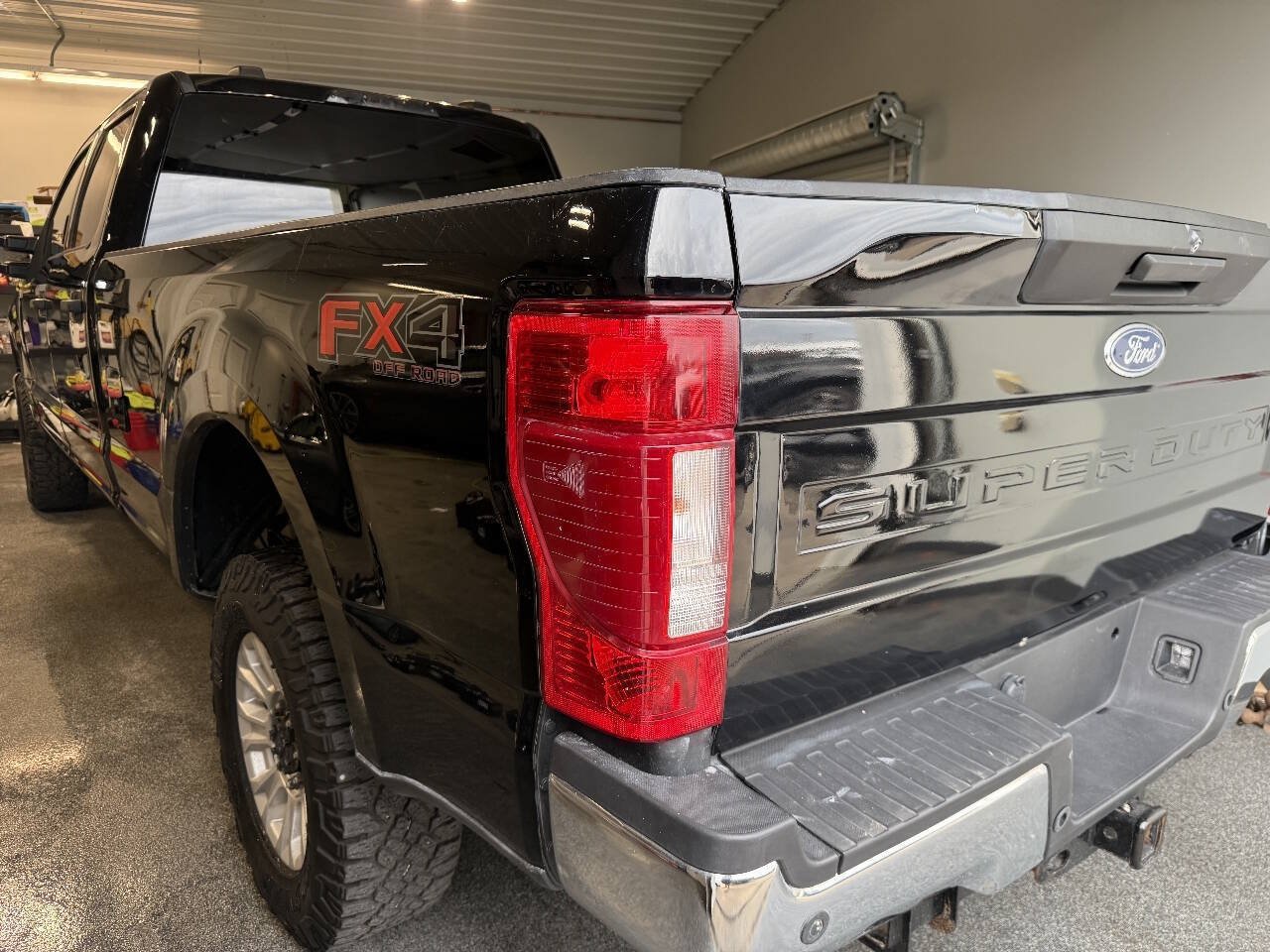 Used 2022 Ford F250 XLT w/ XLT Value Package AWD/4WD image 8