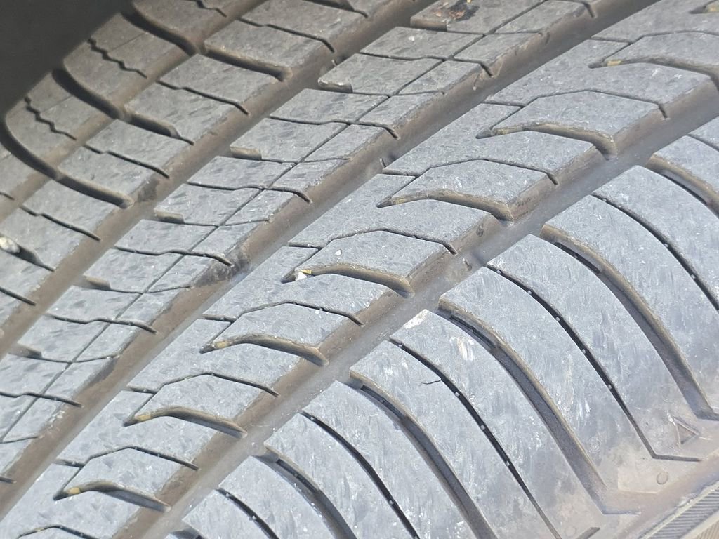 Used 2020 Mercedes-Benz E 350 Sedan w/ Premium Package image 11