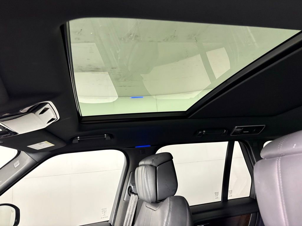 Used 2021 Land Rover Range Rover Westminster Edition image 33