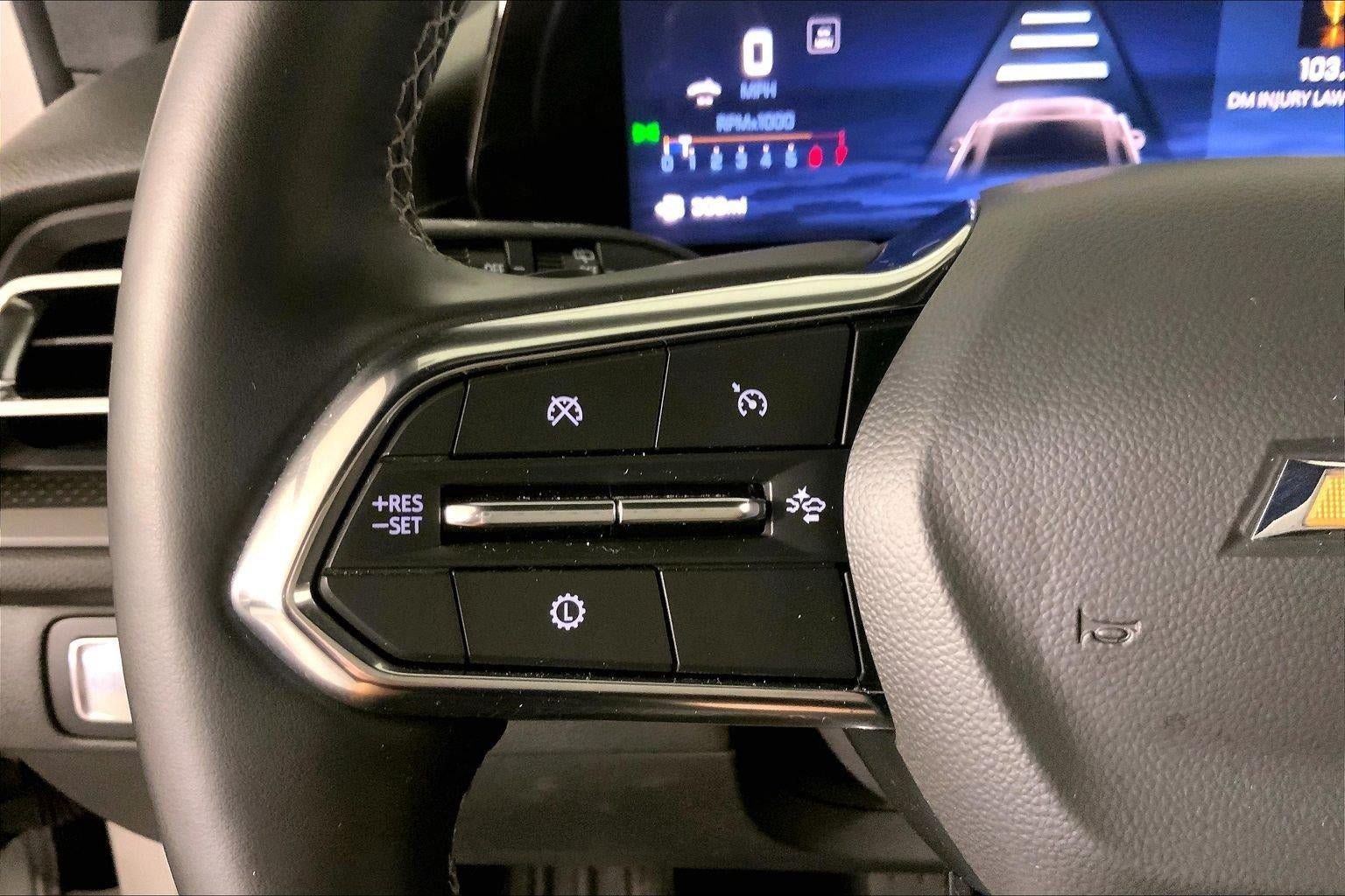 Used 2026 Chevrolet Traverse LT w/ Driver Confidence Package FWD image 18