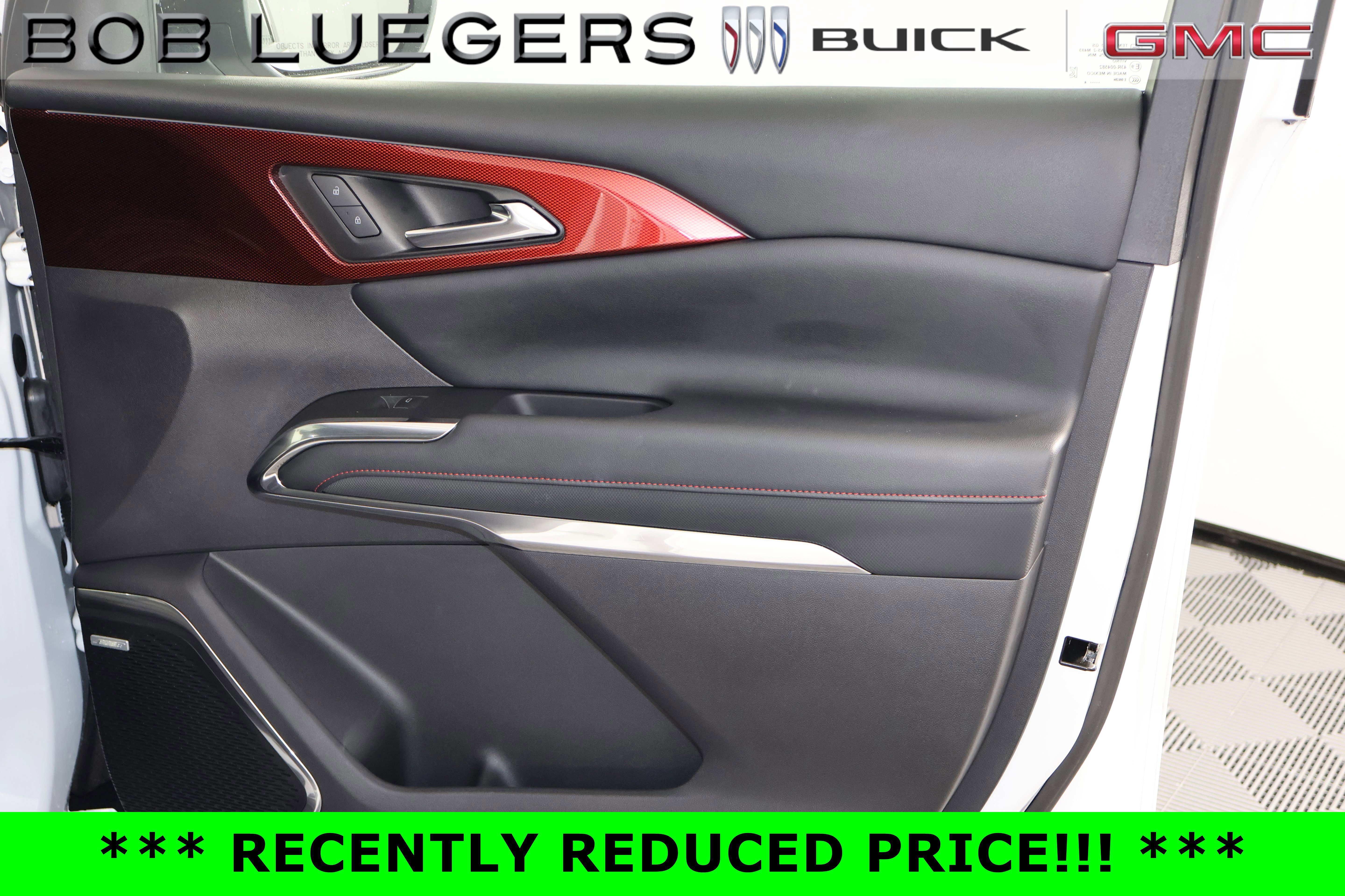 Certified 2024 Chevrolet Traverse RS image 17