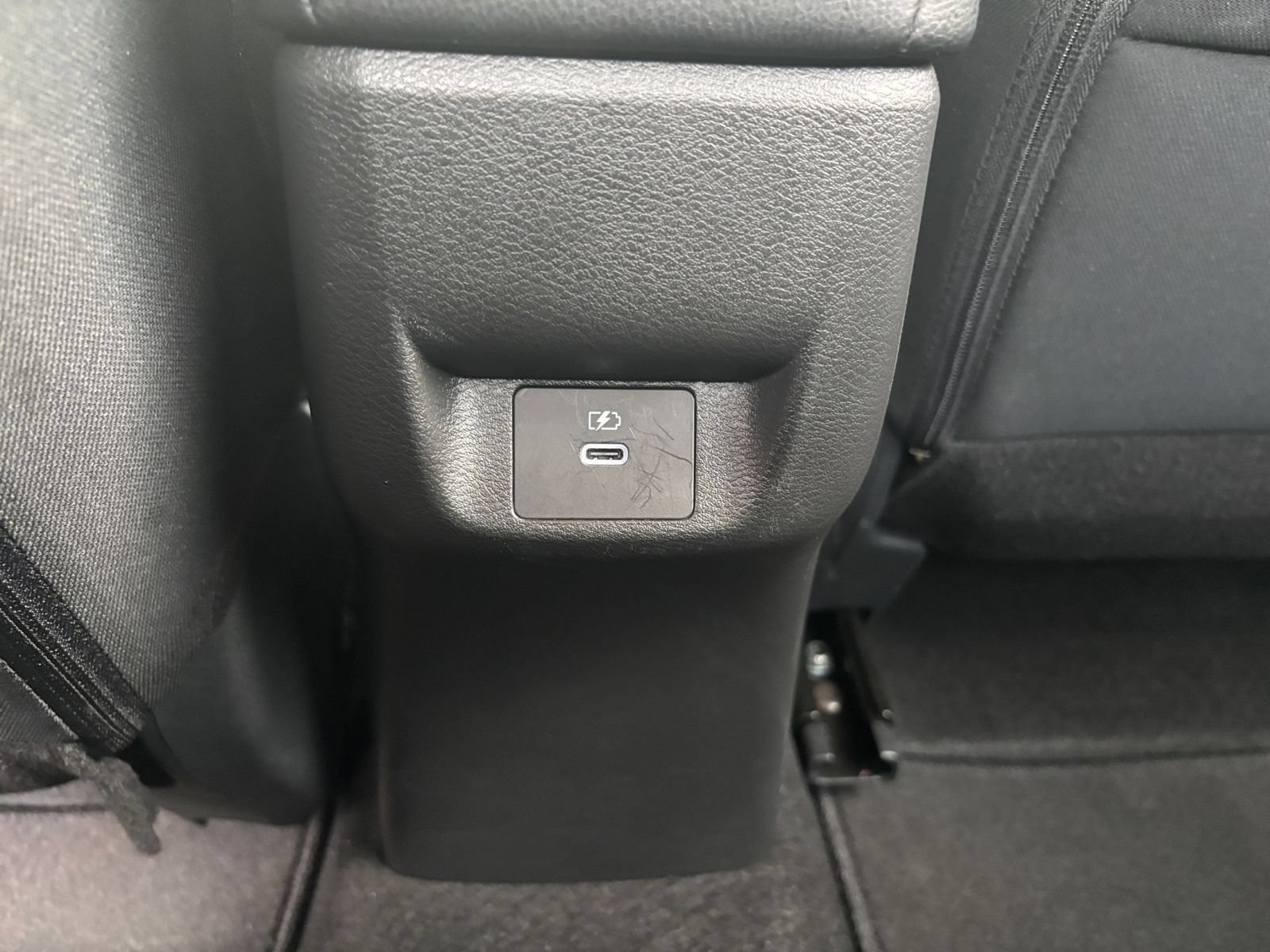 Used 2025 Nissan Versa SV FWD image 22