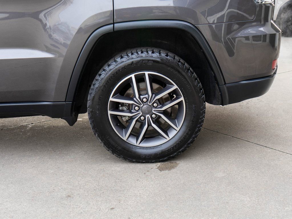 Used 2020 Jeep Grand Cherokee Laredo w/ Quick Order Package 2BN North image 31