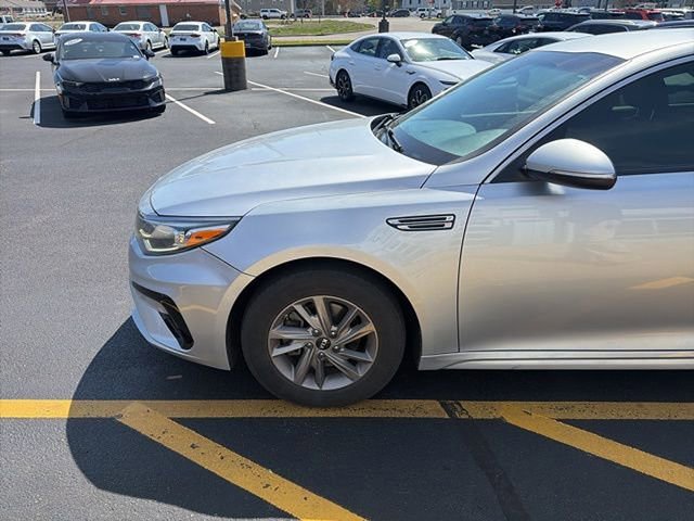 Used 2020 Kia Optima LX image 7