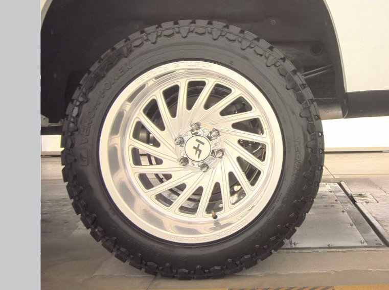 Used 2019 Chevrolet Silverado 1500 LT w/ All-Star Edition AWD/4WD image 7