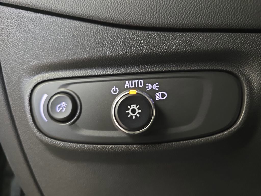 Used 2023 Chevrolet Equinox LT w/ Driver Convenience Package AWD/4WD image 27