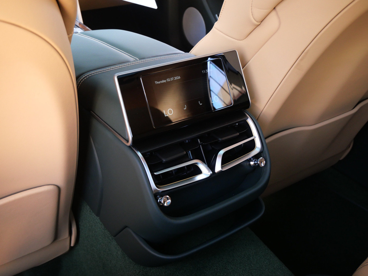New 2026 Bentley Flying Spur V8 AWD/4WD image 21
