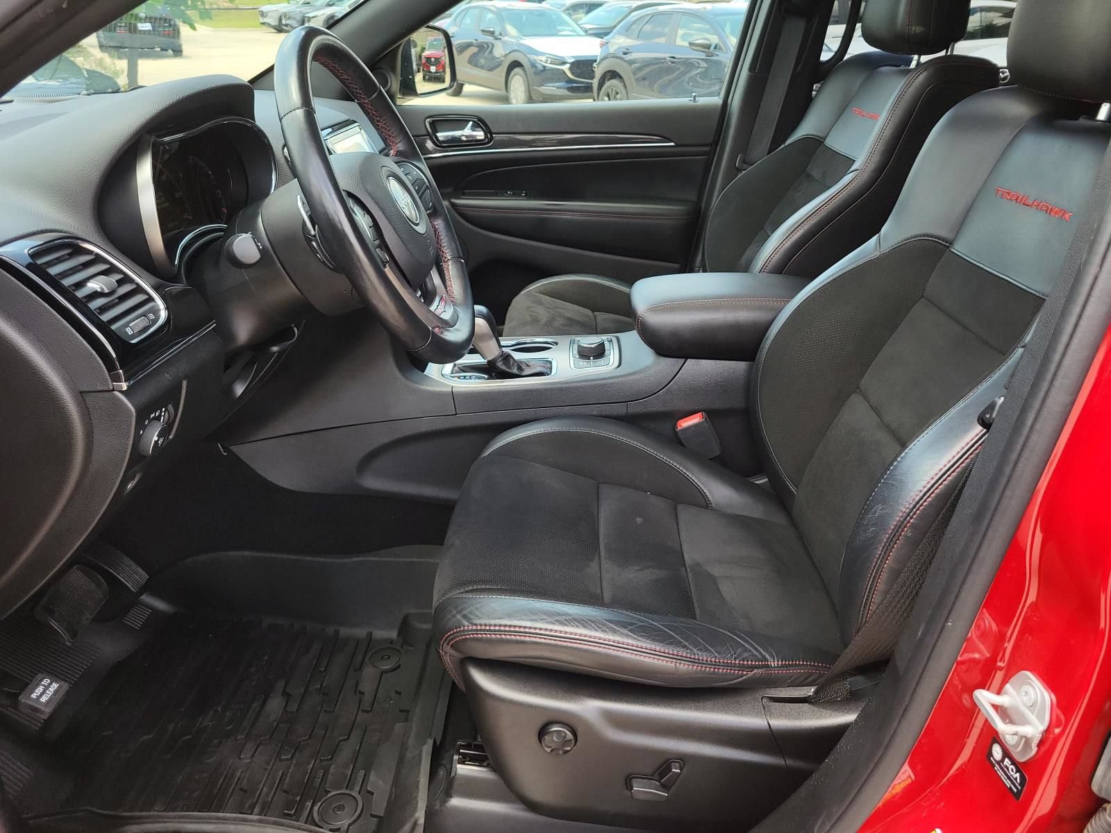 Used 2021 Jeep Grand Cherokee Trailhawk AWD/4WD image 19