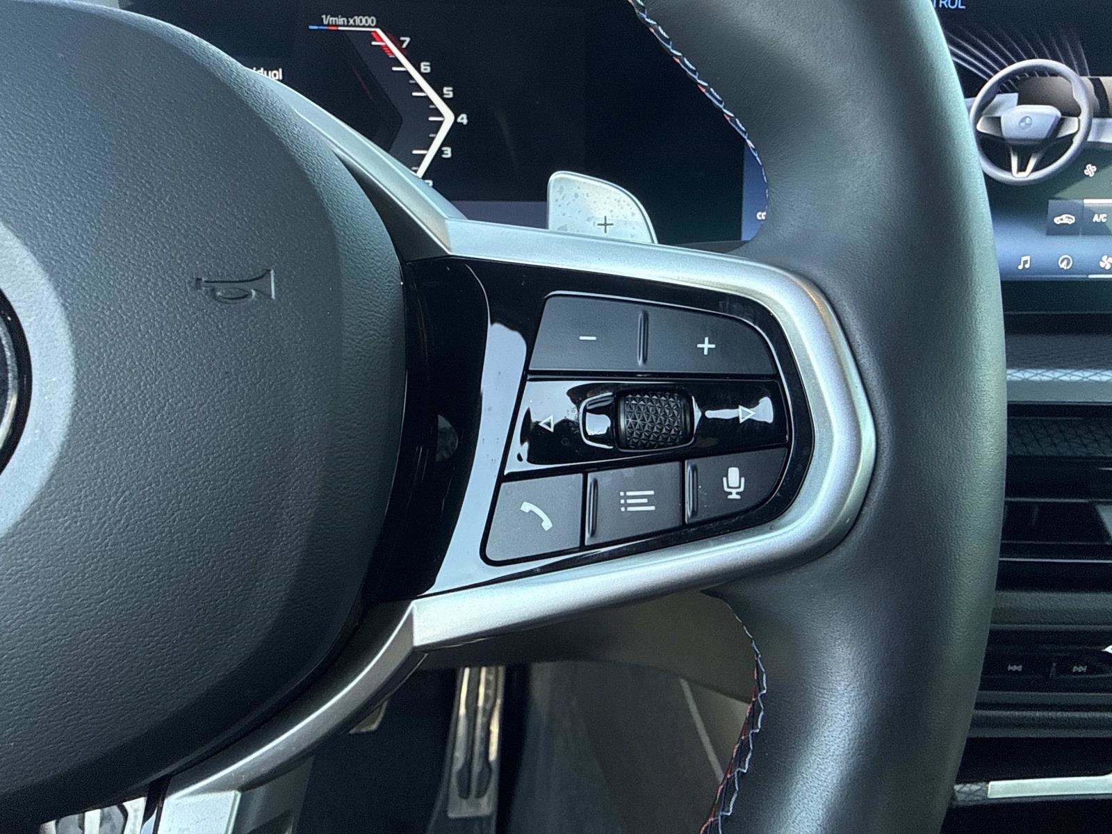 Used 2025 BMW M340i image 32