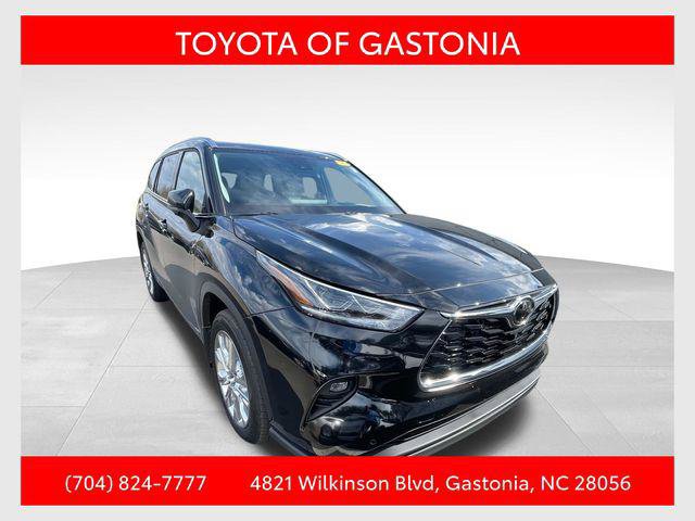 Certified 2026 Toyota Highlander Limited image 1