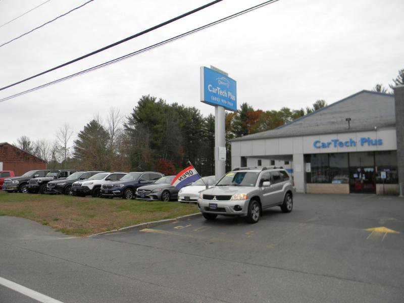 Used 2011 Mitsubishi Endeavor SE image 10