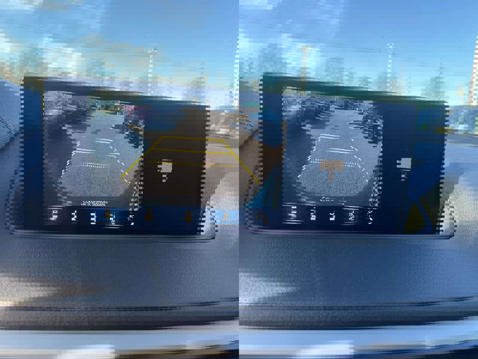 Used 2023 Acura MDX SH-AWD image 24