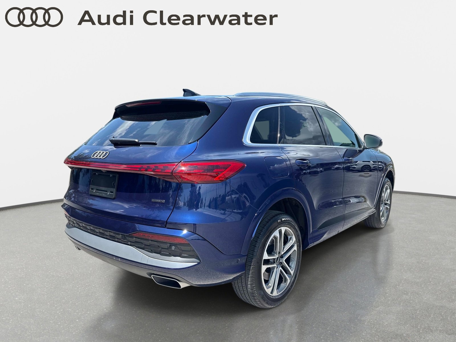 Used 2025 Audi Q5 Premium w/ Convenience Package AWD/4WD image 4