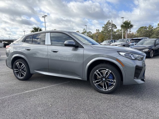 New 2026 BMW X2 xDrive28i w/ M Sport Package AWD/4WD image 2