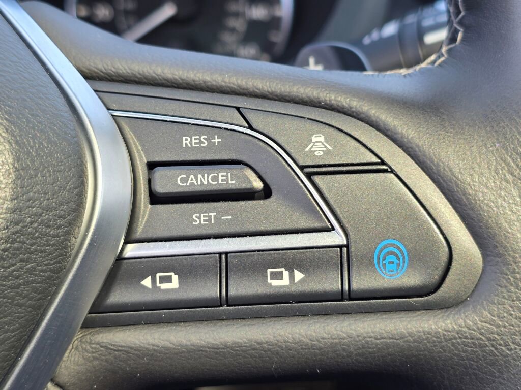 Certified 2024 INFINITI QX55 Luxe image 27