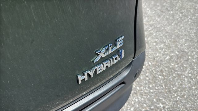 Certified 2022 Toyota Sienna XLE image 7