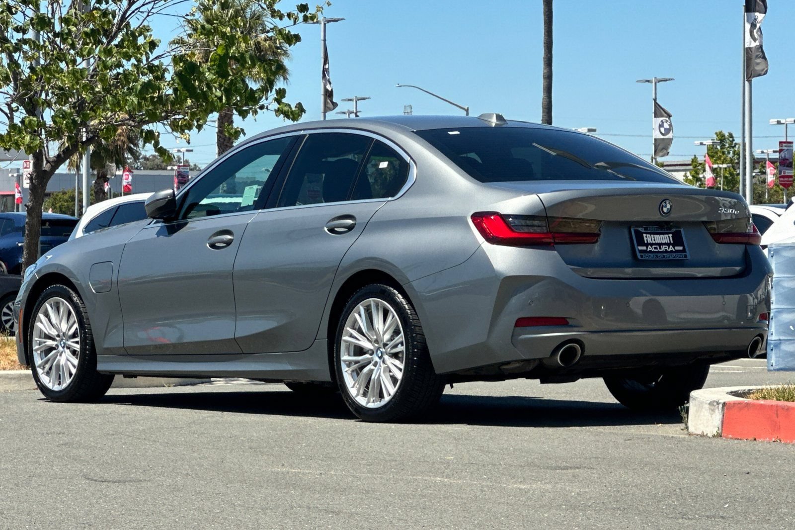 Used 2024 BMW 330e RWD image 6