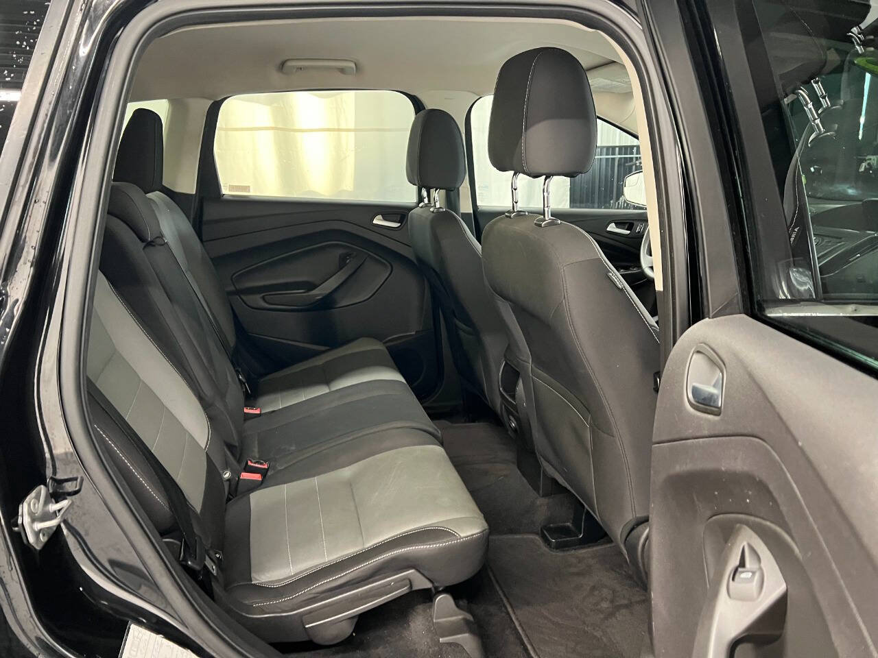 Used 2016 Ford Escape SE AWD/4WD image 10