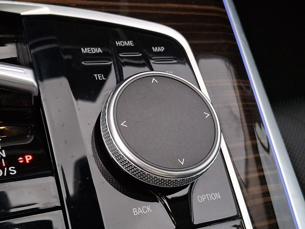 Certified 2023 BMW X7 xDrive40i w/ Parking Assistance Package image 22