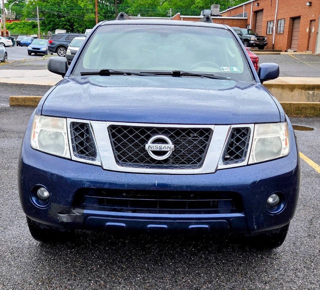 Used 2012 Nissan Pathfinder SV AWD/4WD image 3