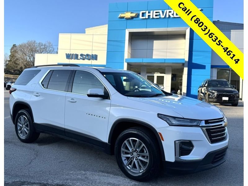 Used 2023 Chevrolet Traverse LT