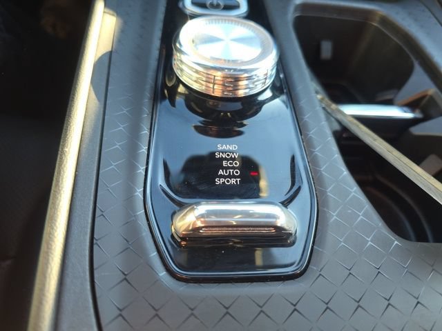 Used 2024 Jeep Wagoneer Launch Edition AWD/4WD image 24
