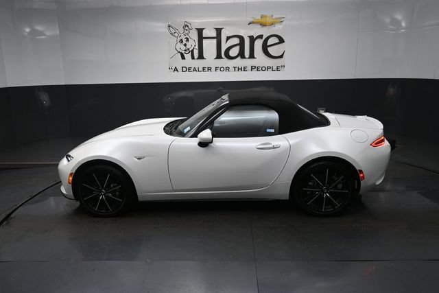 Used 2024 MAZDA MX-5 Miata Grand Touring w/ Weather Package RWD image 26