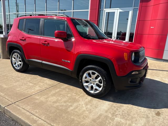 Used 2017 Jeep Renegade Latitude AWD/4WD image 7