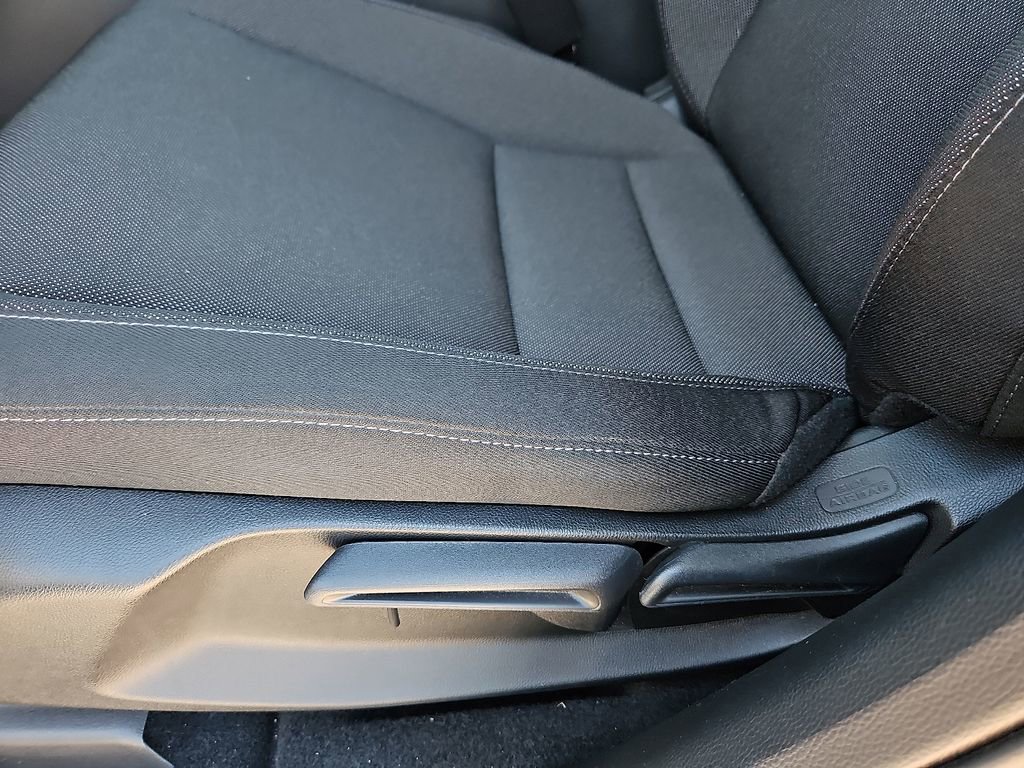 Used 2025 Honda CR-V LX image 22