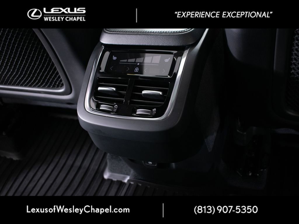 Used 2021 Volvo XC90 T5 Momentum w/ Protection Package Premier AWD/4WD image 24
