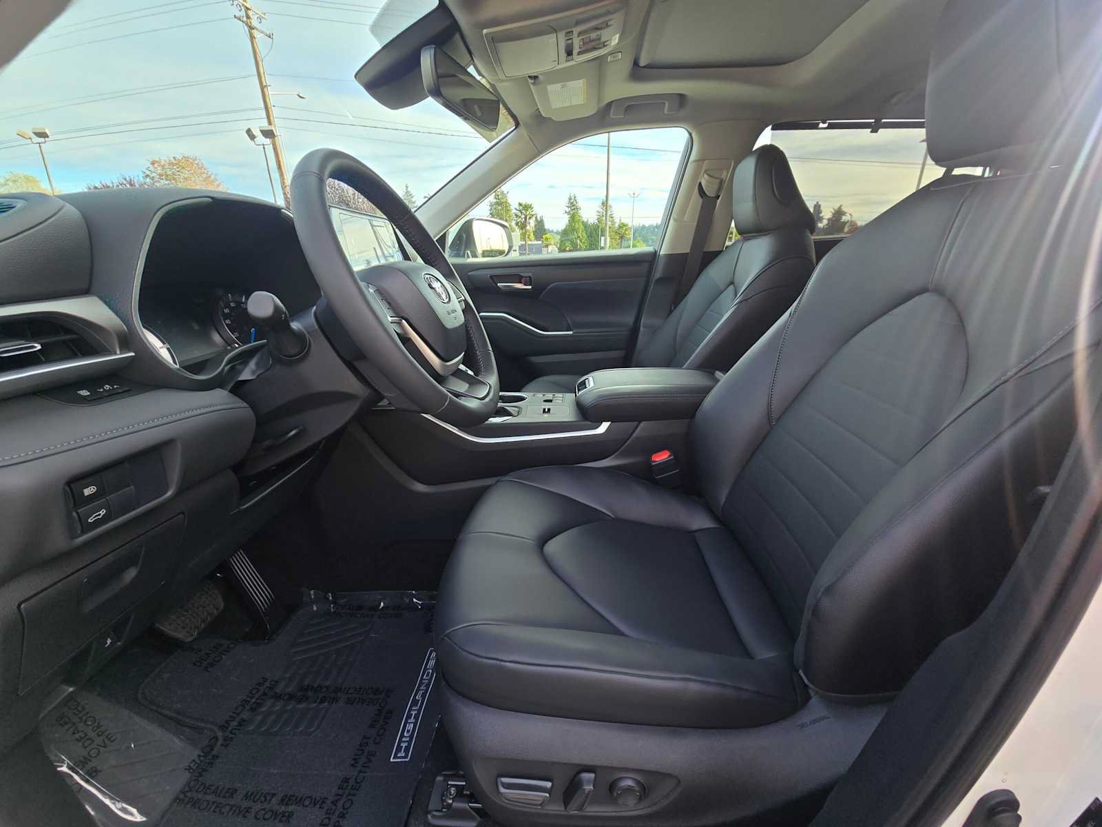 Used 2026 Toyota Highlander XLE AWD/4WD image 21
