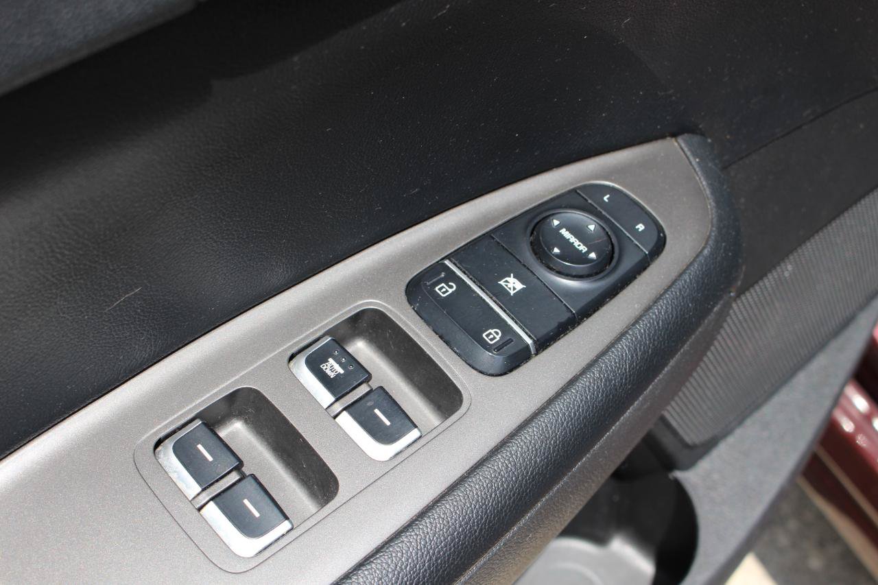 Used 2020 Kia Optima LX FWD image 13