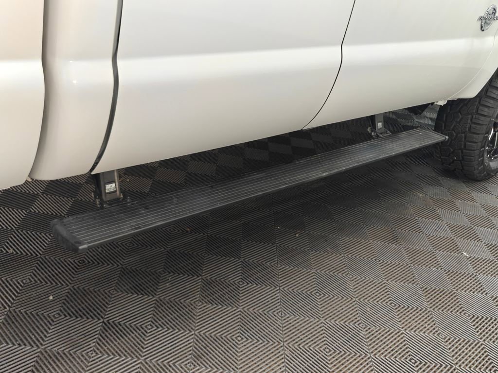 Used 2015 Ford F250 Lariat w/ Chrome Package image 15