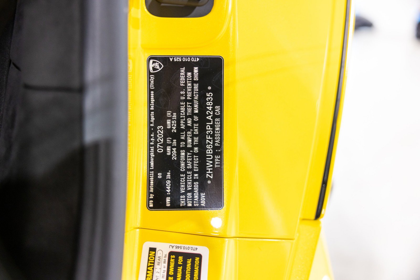 Used 2023 Lamborghini Huracan Tecnica RWD image 47