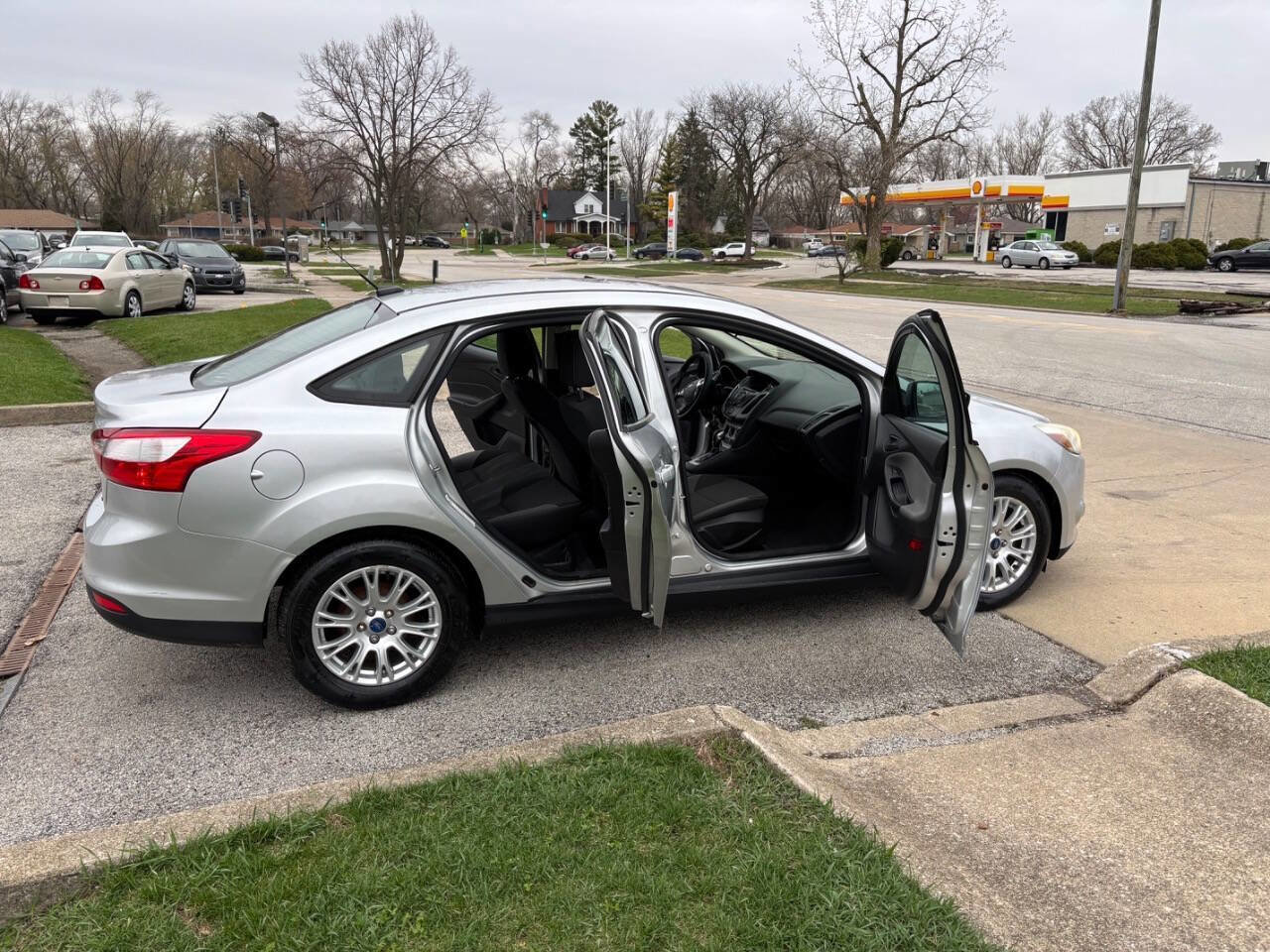 Used 2012 Ford Focus SE image 8