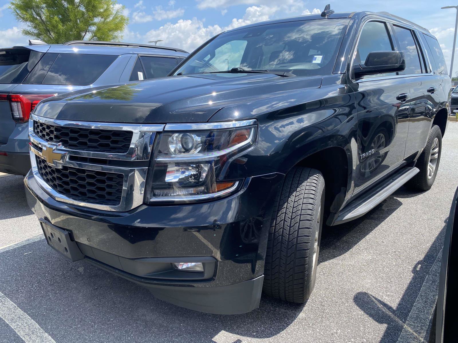 Used 2019 Chevrolet Tahoe LT AWD/4WD image 3