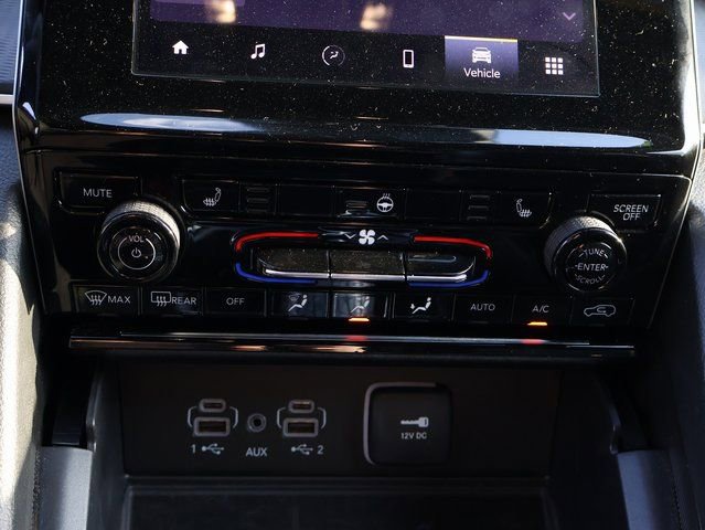 Used 2024 Jeep Grand Cherokee Altitude image 31