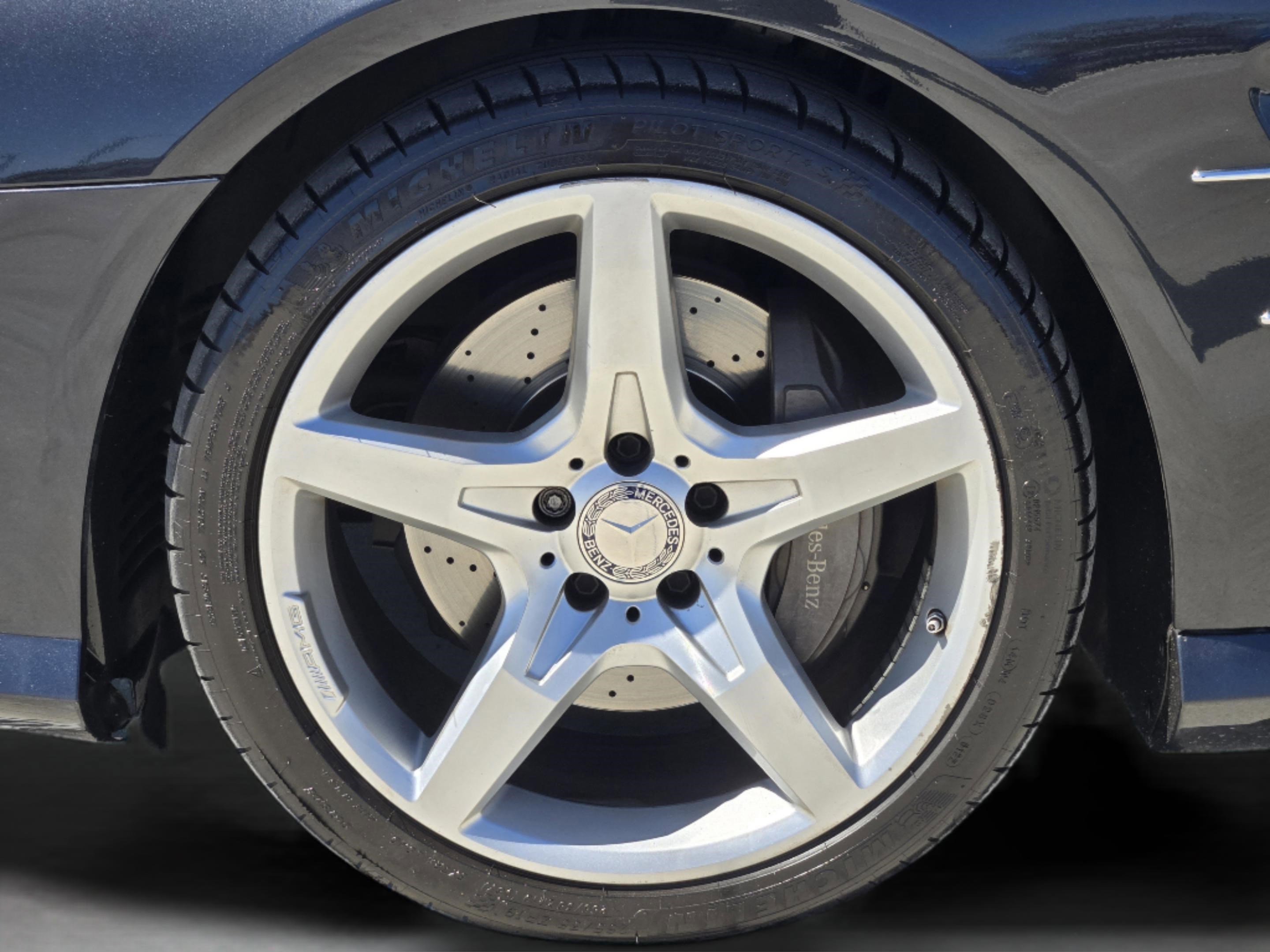 Used 2016 Mercedes-Benz SL 550 image 8