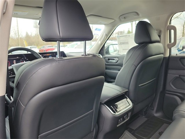 New 2025 Nissan Armada SV image 26