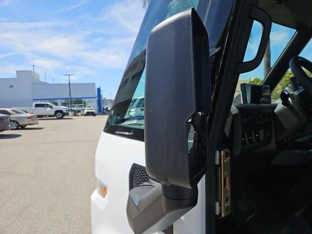 New 2025 Chevrolet Brightdrop 400 w/ Power Door Package AWD/4WD image 20