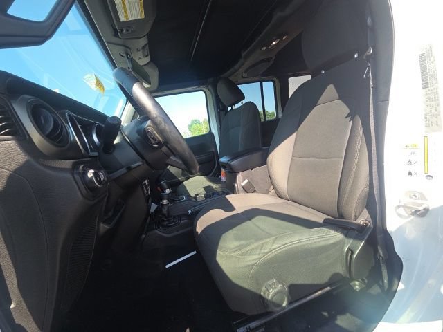 Used 2018 Jeep Wrangler Unlimited Sport S AWD/4WD image 19