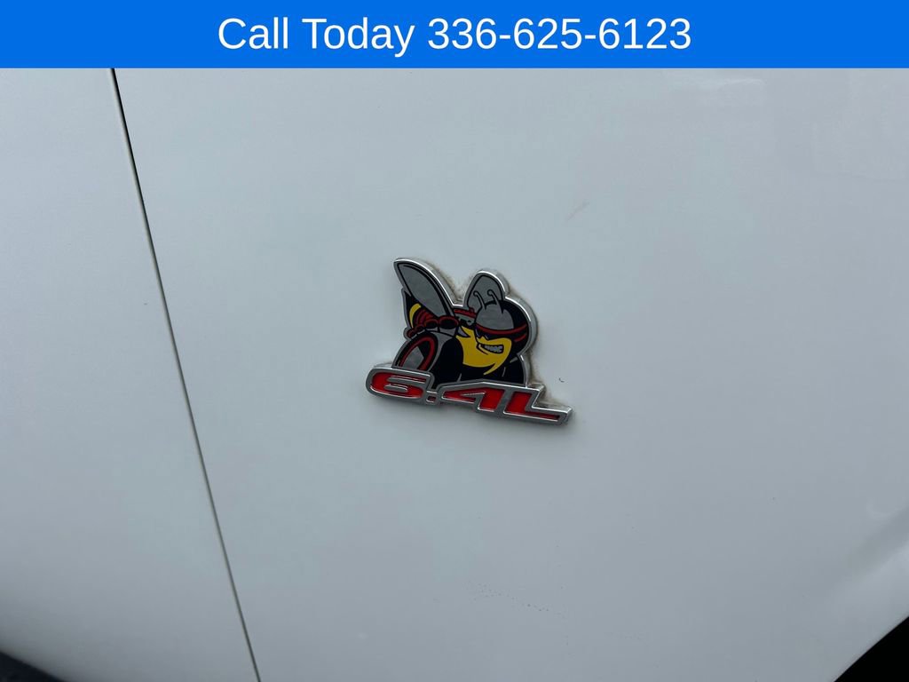 Used 2016 Dodge Challenger R/T Scat Pack w/ Leather Interior Group RWD image 12