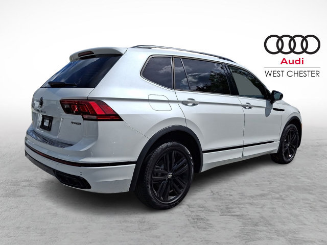 Used 2022 Volkswagen Tiguan SE R-Line AWD/4WD image 6