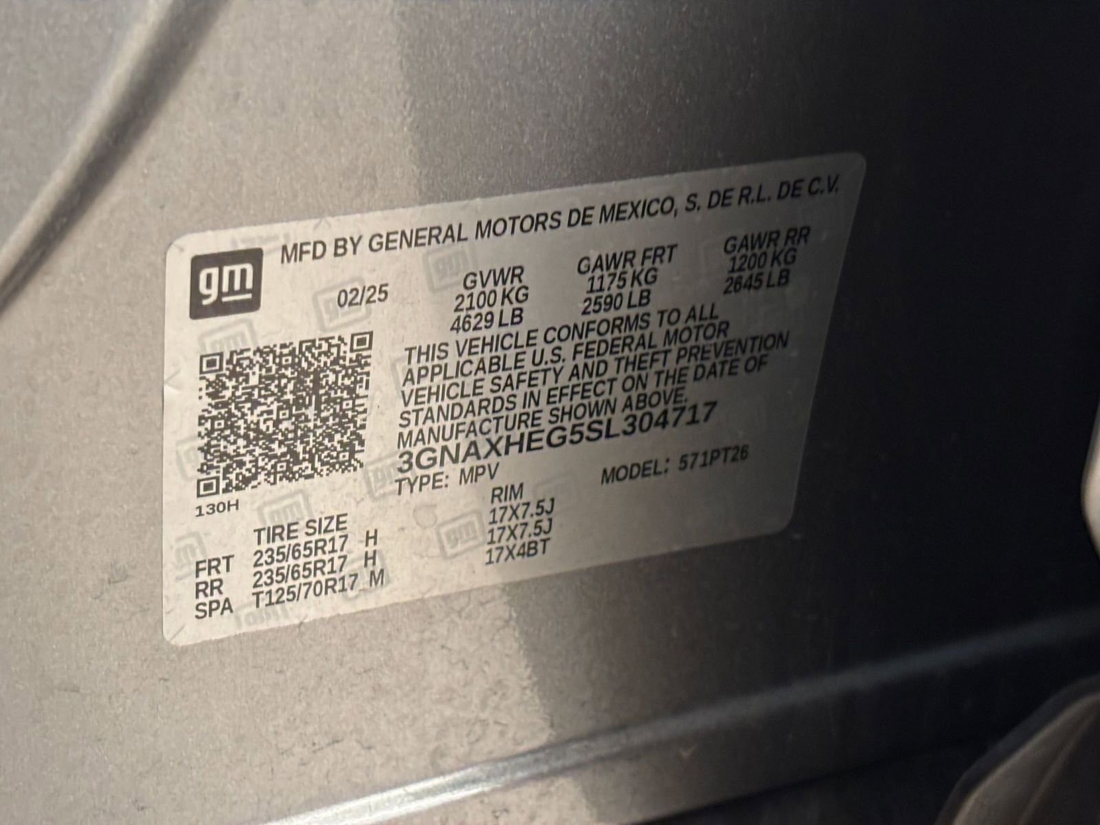 Used 2025 Chevrolet Equinox LT FWD image 29