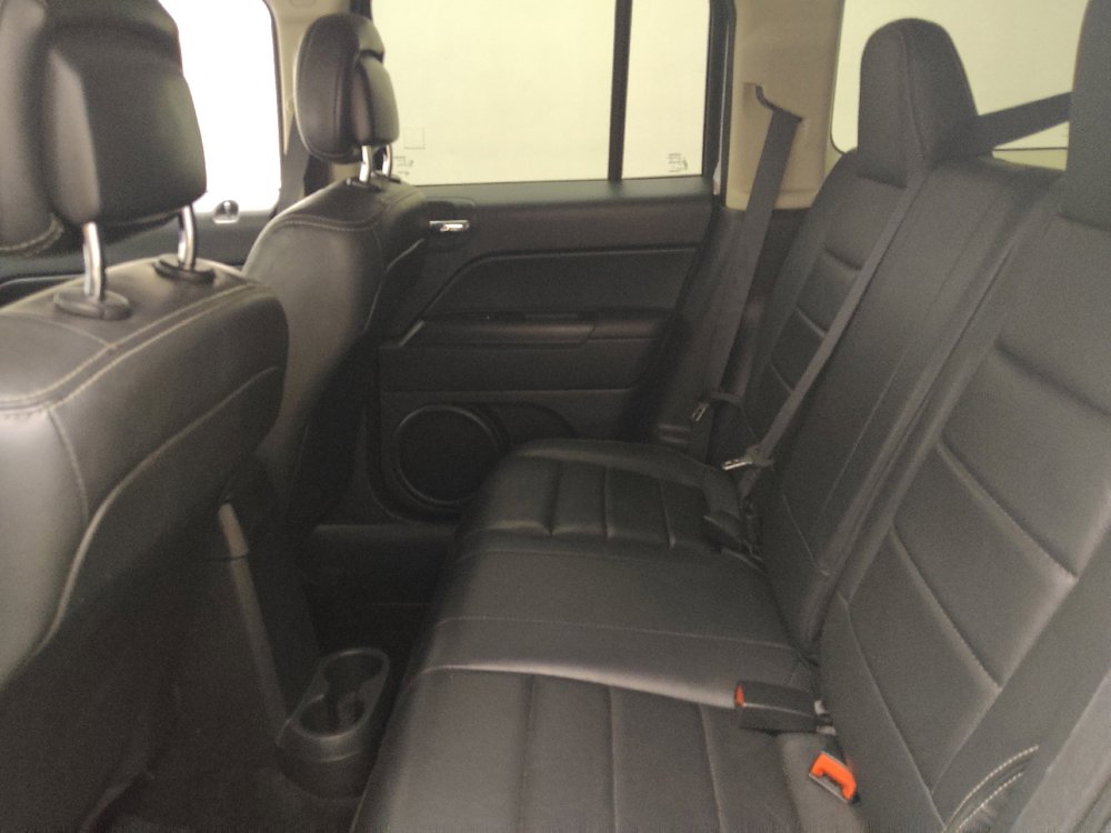 Used 2015 Jeep Patriot High Altitude AWD/4WD image 18