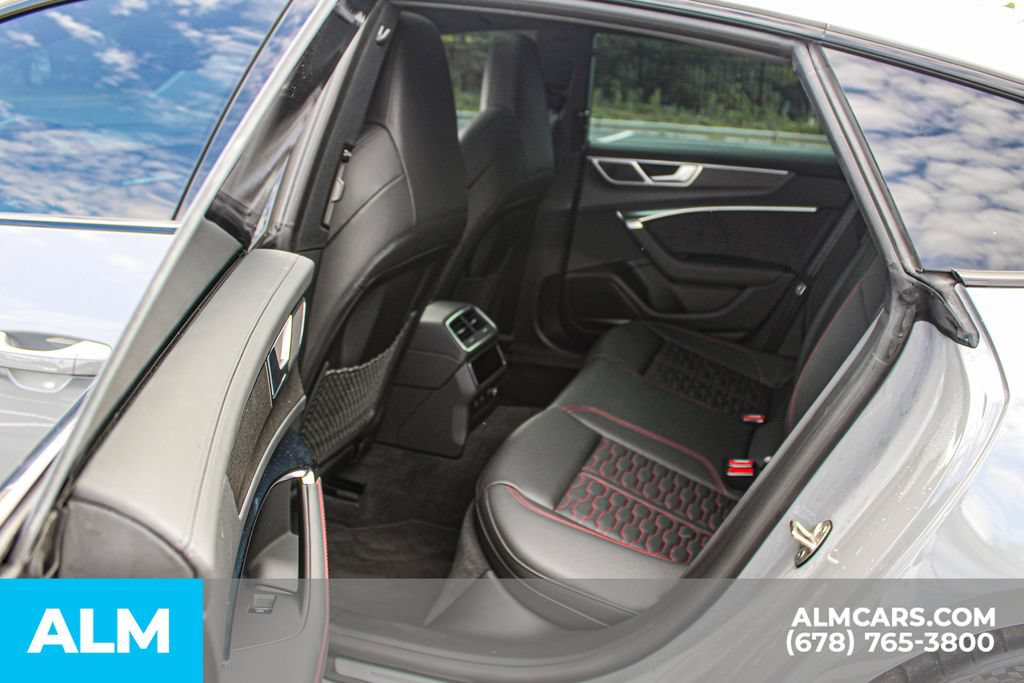 Used 2025 Audi RS 7 Performance AWD/4WD image 17