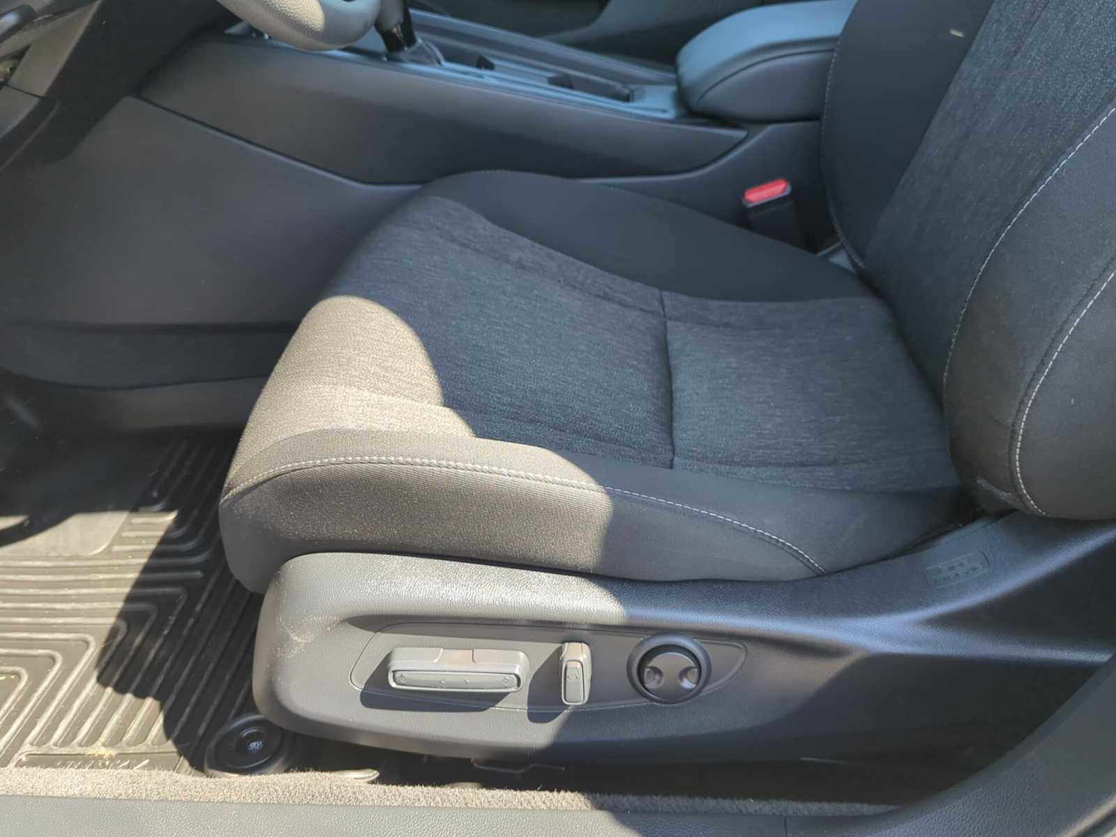 Used 2024 Honda Accord EX image 14
